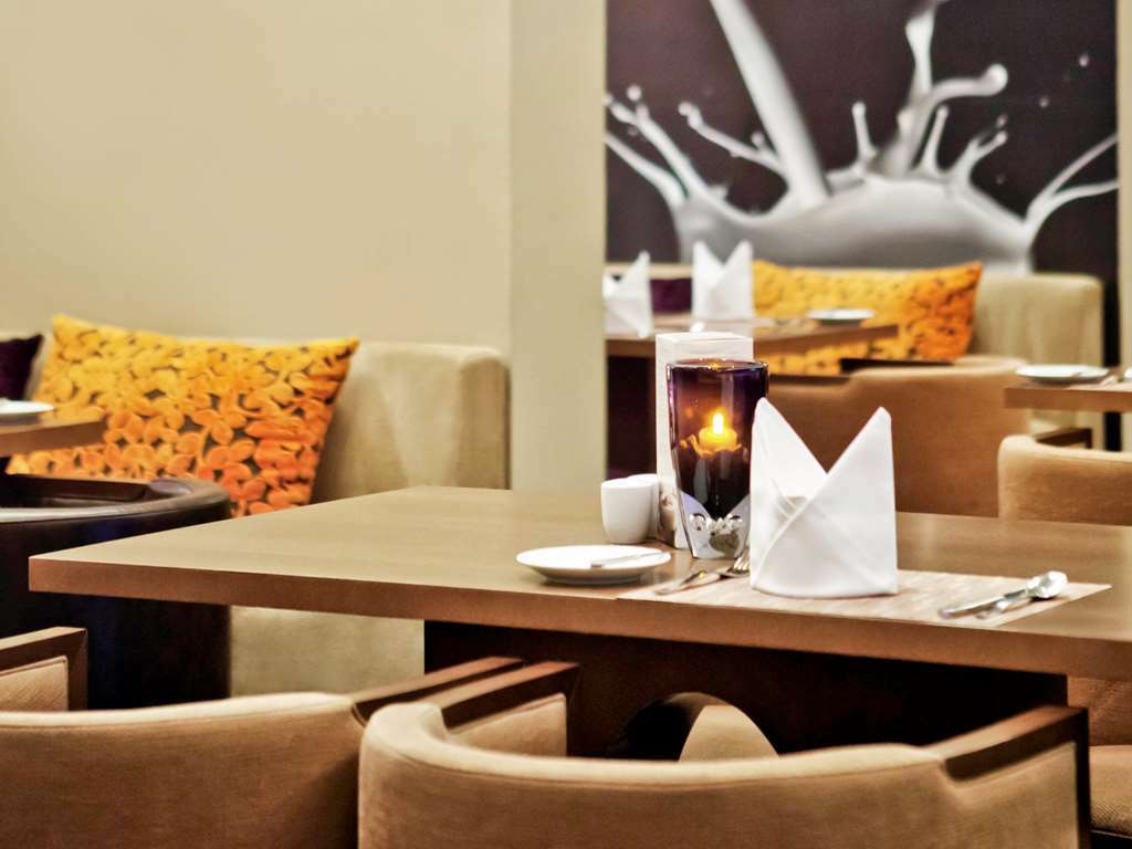 Novotel Suites Mall Avenue Dubai Restaurant photo